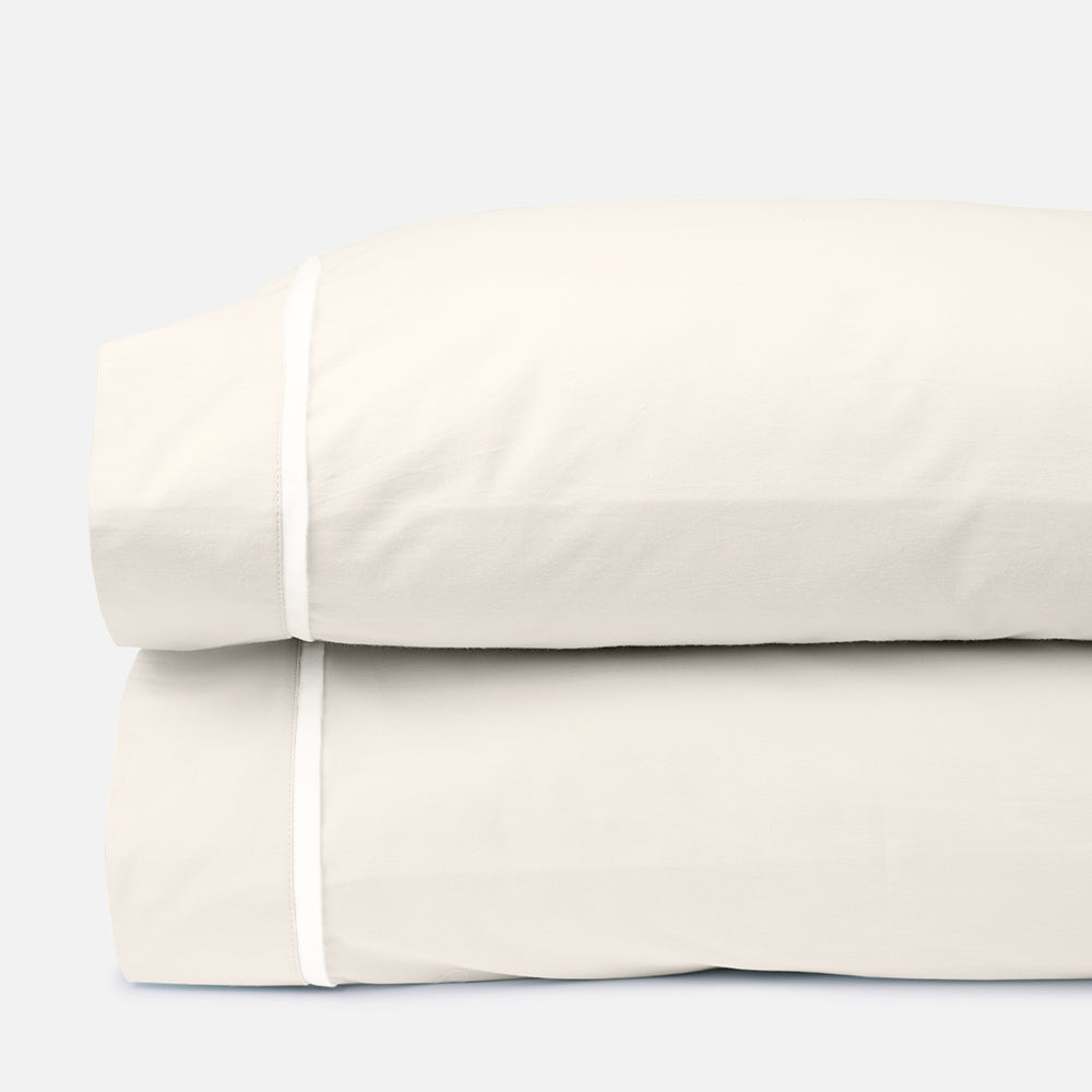 Essential Piping Pillowcase Set